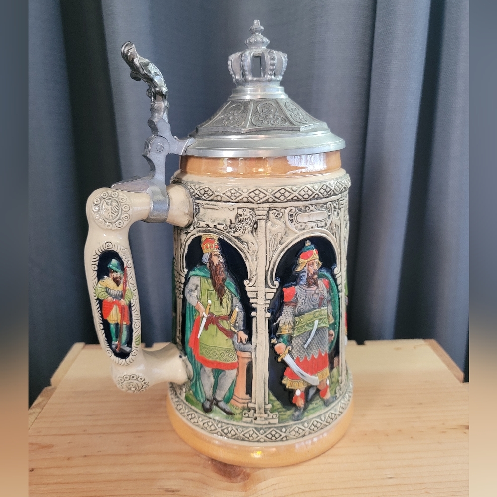 The Walt Limited Edition Peter Duemler Collection Crusaders King Beer Stein